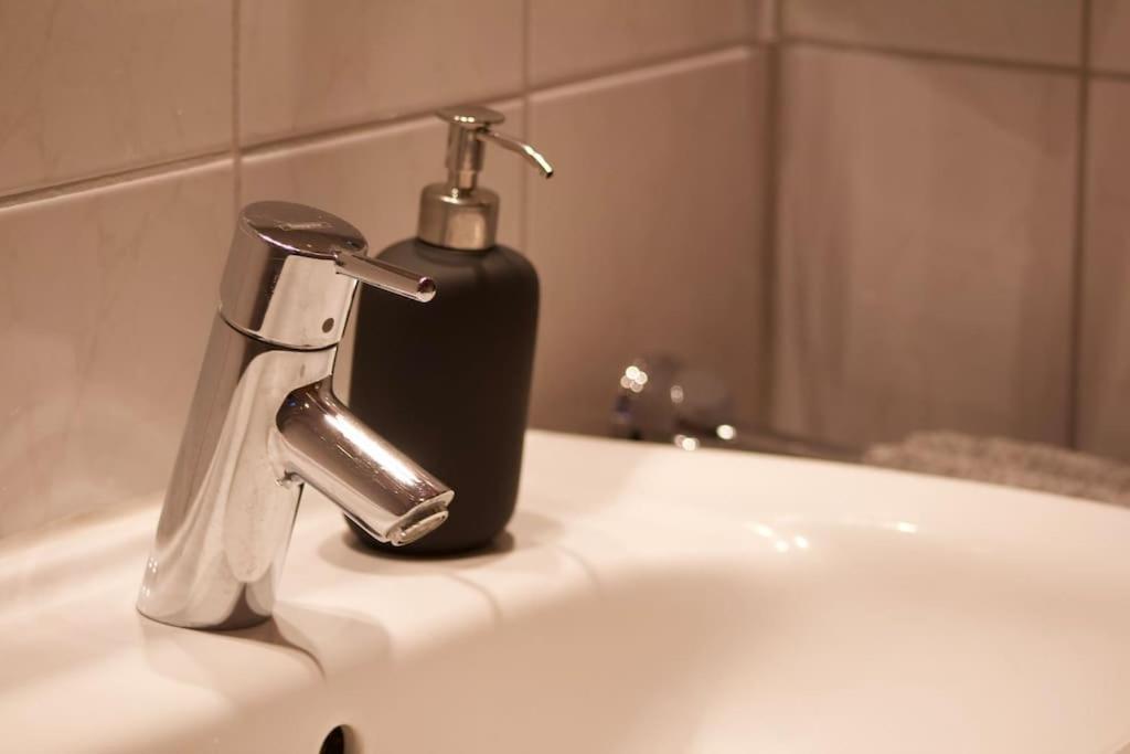 Gemuetliche Wohnung In バート・ホンブルク エクステリア 写真